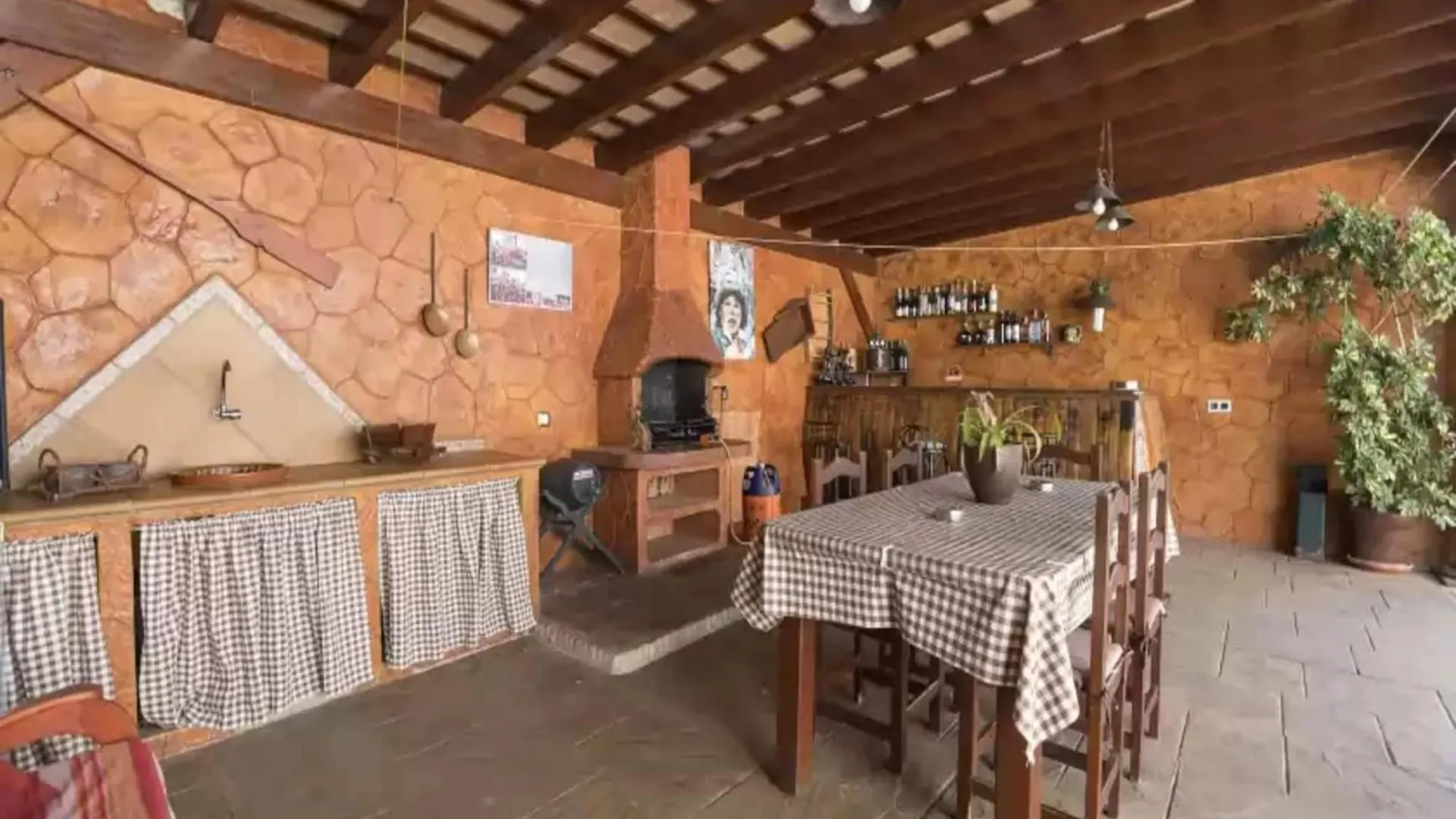 Chalet House In Chiclana De La Frontera Villa